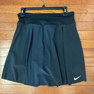 Nike Dri-fit Golf Skort size Medium